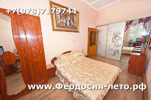 Феодосия квартира посуточно в центре недорого