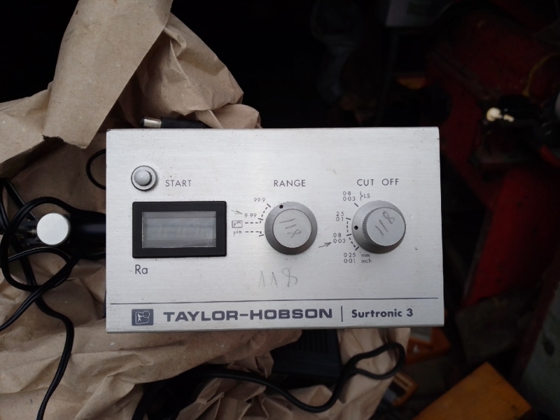 Профилометр. Измеритель шероховатости TAYLOR-HOBSON Surtronic 3