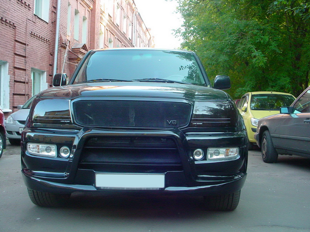  Toyota Land Cruiser-100LX-470
