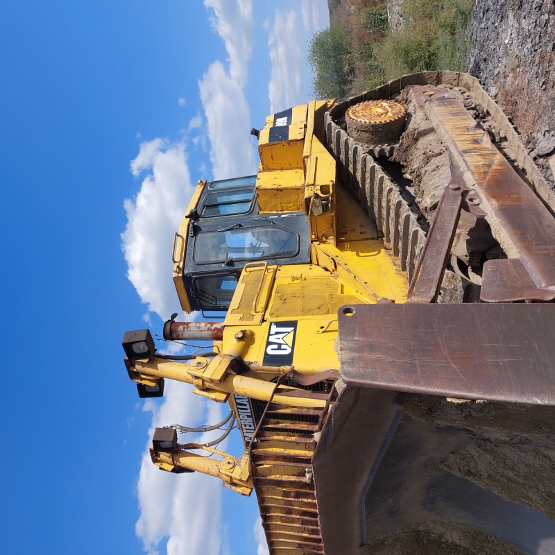   CAT D9R   