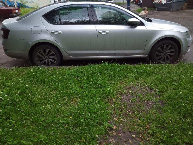 Продам автомобиль SKODA OCTAVIA 2016 г.в.